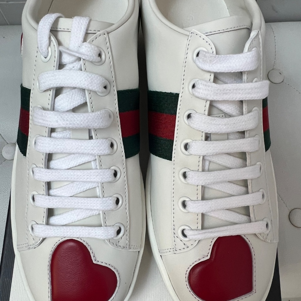 ♥️ GUCCI Ace Heart Sneakers NIB ♥️ - Picture 4 of 6